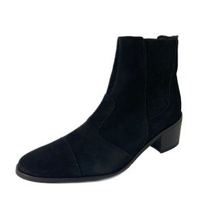 NIB CHARLES DAVID HOLLAND CAP TOE ANKLE BOOTIES